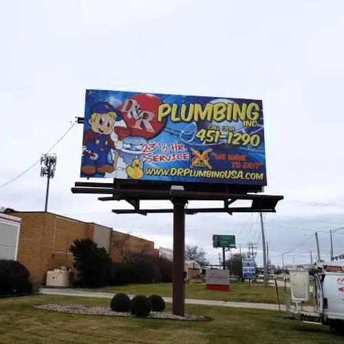 Custom marquee pylon sign